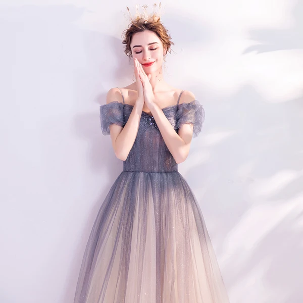 Charmant Bleu Ciel Dégradé De Couleur Robe De Bal 2020 Princesse Bretelles Spaghetti Faux Diamant Glitter Tulle Manches Courtes Dos Nu Longue Robe De Ceremonie