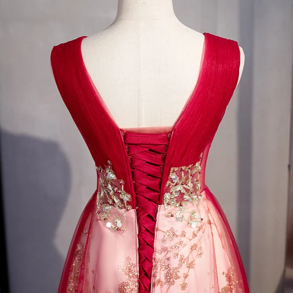 Chic Bordeaux Glitter Robe De Bal 2020 Princesse Encolure Dégagée Perlage Perle En Dentelle Fleur Sans Manches Dos Nu Longue Robe De Ceremonie