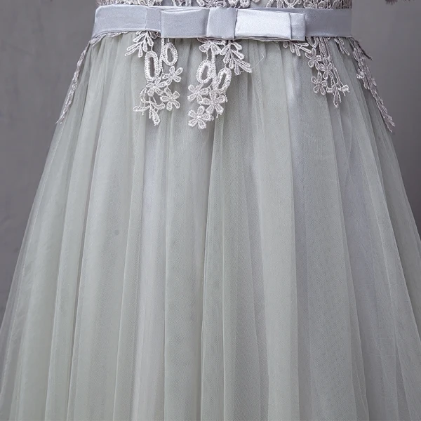 Abordable Gris Robe De Bal 2018 Princesse Noeud En Dentelle Fleur Encolure Dégagée Manches Courtes Longue Robe De Ceremonie