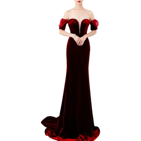 Charming Burgundy Suede Evening Dresses 2021 Trumpet / Mermaid Off-The-Shoulder Pearl Short Sleeve Backless Sweep Train Evening Party Formal Dresses