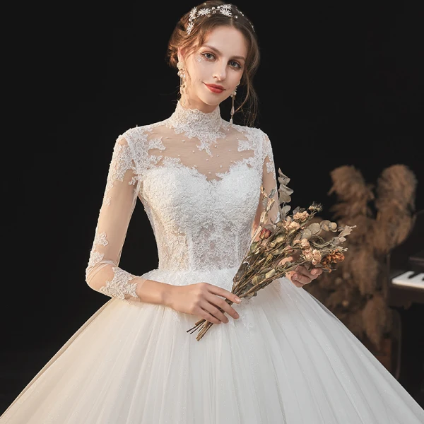 Illusion Ivoire Transparentes En Dentelle Fleur Robe De Mariée 2021 Robe Boule Col Haut 3/4 Manches Dos Nu Cathedral Train Mariage