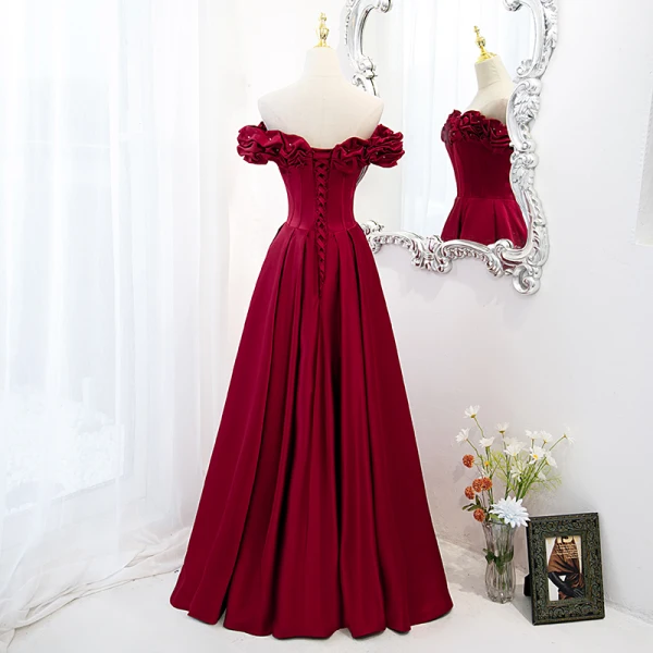 Elegant Burgundy Satin Prom Dresses 2021 A-Line / Princess Ruffle Off-The-Shoulder Short Sleeve Backless Floor-Length / Long Formal Dresses
