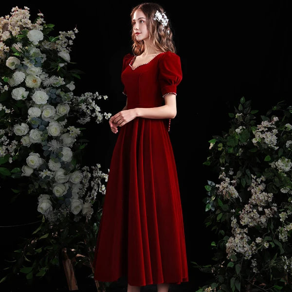 Chic / Beautiful Burgundy Suede Homecoming Graduation Dresses 2021 A-Line / Princess Pearl Square Neckline Puffy Short Sleeve Backless Bow Tea-length Formal Dresses