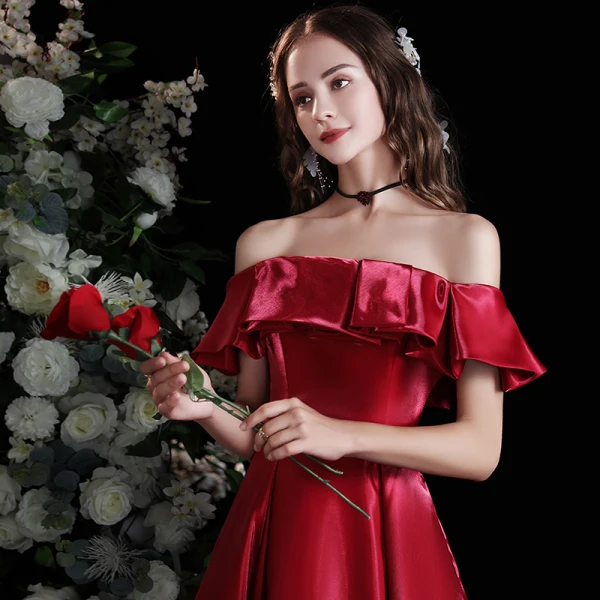 Modest / Simple Burgundy Satin Prom Dresses 2021 A-Line / Princess Off-The-Shoulder Short Sleeve Backless Floor-Length / Long Formal Dresses