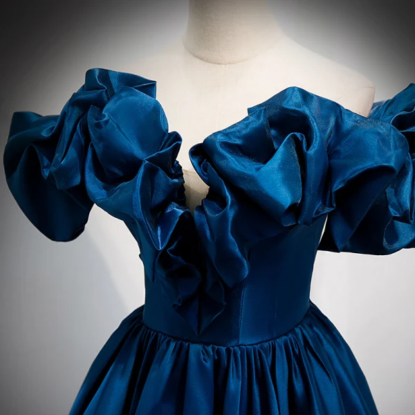 Fashion Royal Blue Satin Prom Dresses 2021 A-Line / Princess Ruffle Off-The-Shoulder Sleeveless Backless Floor-Length / Long Prom Formal Dresses