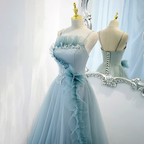 Élégant Bleu Ciel Volants Robe De Bal 2021 Princesse Bretelles Spaghetti Perlage Perle Paillettes Sans Manches Dos Nu Longue Robe De Ceremonie