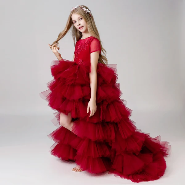 Chic / Beautiful Burgundy Cascading Ruffles Birthday Flower Girl Dresses 2022 Scoop Neck Ball Gown Lace Flower Short Sleeve Sweep Train Flower Girl Dresses