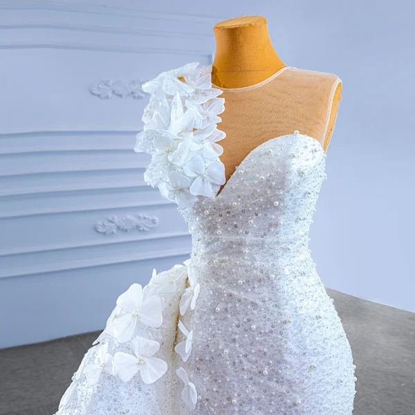 Stunning Luxury / Gorgeous White Beading Pearl Sequins Lace Flower Wedding Dresses 2022 Trumpet / Mermaid Scoop Neck Appliques Sleeveless Backless