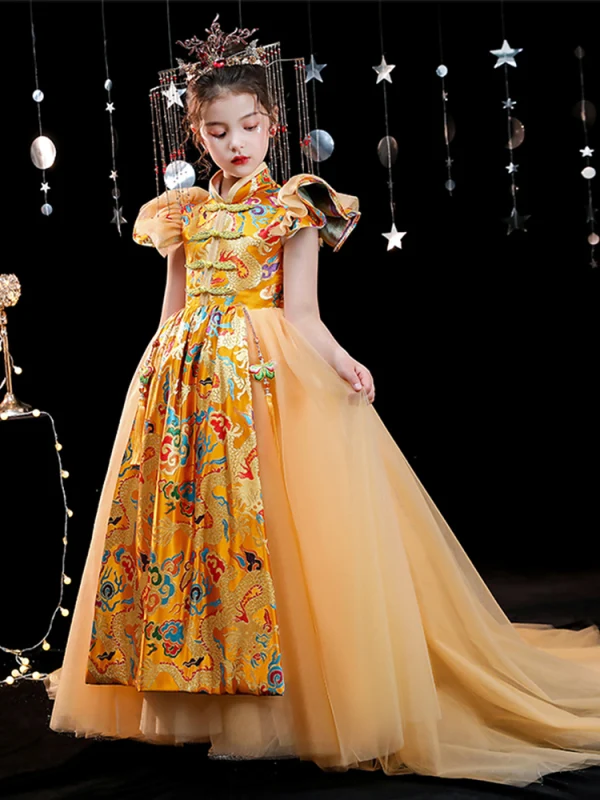 Style Chinois Jaune Impression Anniversaire Robe Ceremonie Fille 2022 Robe Boule Col Haut Gonflée Manches Courtes Tribunal Train Robe Ceremonie Fille