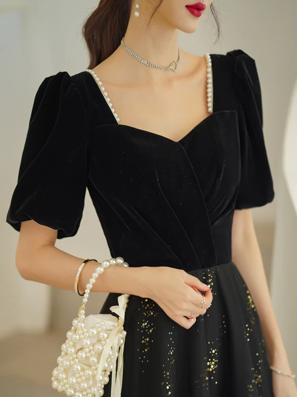 Elegant Black Sequins Prom Dresses 2022 A-Line / Princess Pearl Square Neckline Short Sleeve Backless Floor-Length / Long Formal Dresses