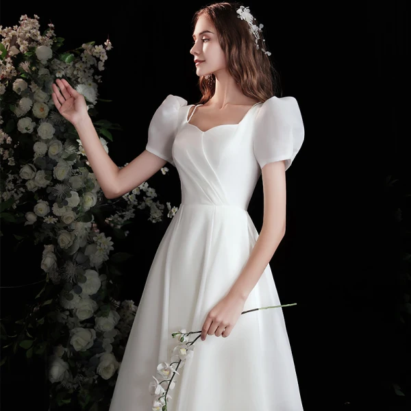 Vintage / Retro Ivory Satin Solid Color Prom Dresses 2022 A-Line / Princess Square Neckline Puffy Short Sleeve Backless Floor-Length / Long Formal Dresses