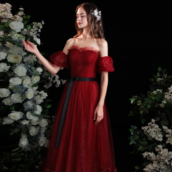 Chic / Beautiful Burgundy Prom Dresses 2022 A-Line / Princess Off-The-Shoulder Sash Bow Short Sleeve Backless Floor-Length / Long Formal Dresses