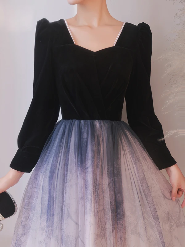 Élégant Noire Daim Robe De Bal 2022 Princesse Perle Encolure Carrée Manches Longues Dos Nu Longue Robe De Ceremonie