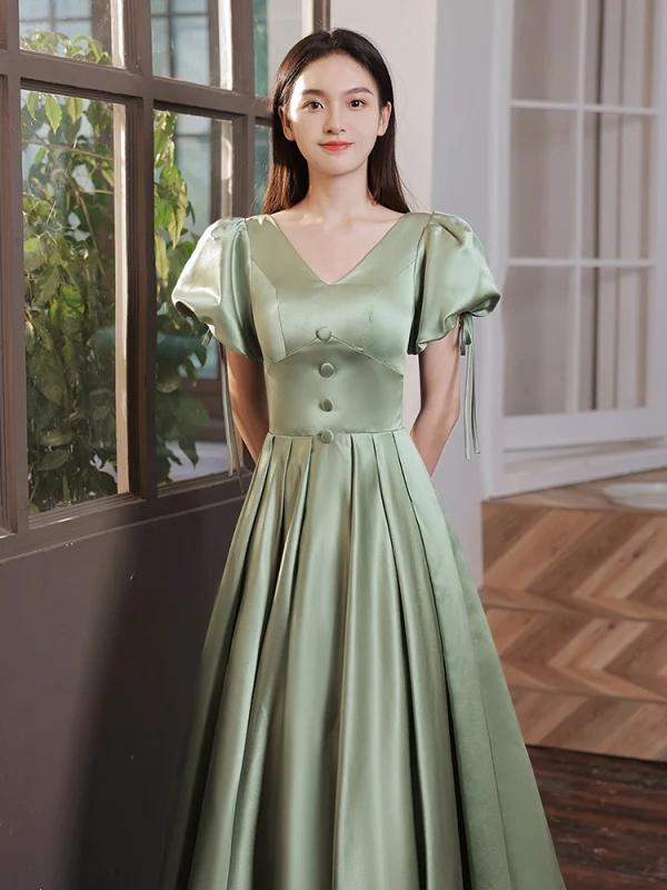 Elegante Salbeigrün Satin Ballkleider 2021 A Linie V-Ausschnitt Geschwollenes Kurze Ärmel Lange Festliche Kleider