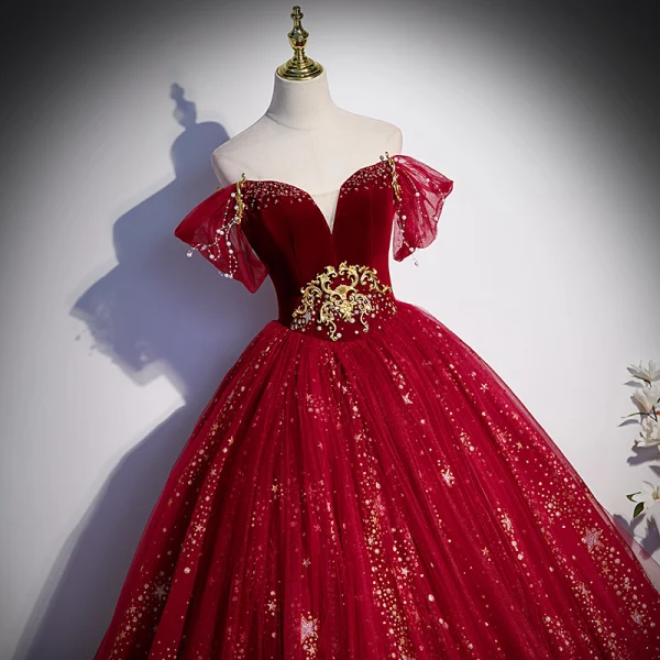 Mode Burgunderrot Ballkleider 2022 Ballkleid Kurze Ärmel Rückenfreies Off Shoulder Perlenstickerei Perle Pailletten Lange Festliche Kleider