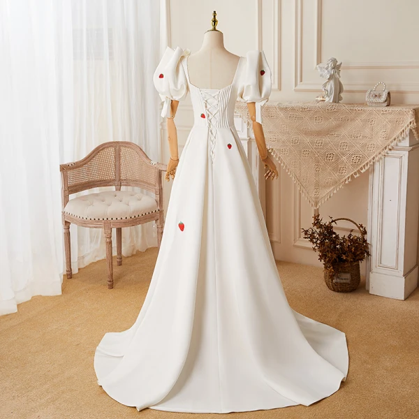Vintage / Retro Ivory Satin Strawberry Prom Dresses 2022 A-Line / Princess Square Neckline Puffy Short Sleeve Backless Floor-Length / Long Formal Dresses