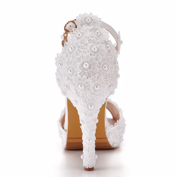 Charmant Weiß Perle Spitze Blumen Brautschuhe 2022 Knöchelriemen 10 cm Stilettos Peeptoes Hochzeit Sandaletten Hochhackige
