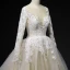 Élégant Champagne Robe De Mariée 2018 Robe Boule En Dentelle Appliques Paillettes Encolure Dégagée Dos Nu Manches Longues Tribunal Train Mariage