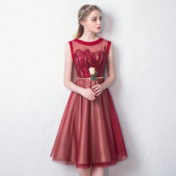 Chic / Beautiful Burgundy Homecoming Graduation Dresses 2018 A-Line / Princess Lace Sequins Sash Scoop Neck Sleeveless Knee-Length Formal Dresses