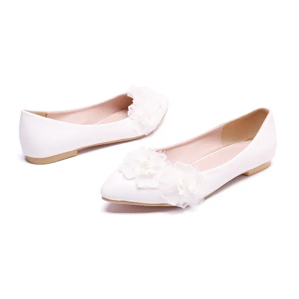 Abordable Ivoire Désinvolte Plate Chaussures Femmes 2020 En Dentelle À Bout Pointu