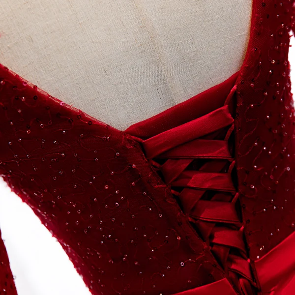 Élégant Rouge Robe De Bal 2020 Princesse V-Cou Noeud Perlage Paillettes 1/2 Manches Dos Nu Longue Robe De Ceremonie