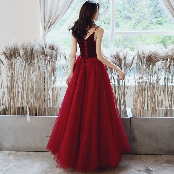 Chic / Beautiful Burgundy Prom Dresses 2020 A-Line / Princess Spaghetti Straps Suede Sleeveless Backless Sequins Floor-Length / Long Formal Dresses