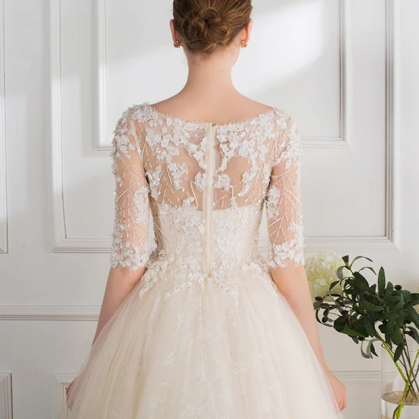 Mode Champagne Bröllopsklänningar 2018 Balklänning Beading Pärla Appliqués Urringning 1/2 ärm Långa Bröllop