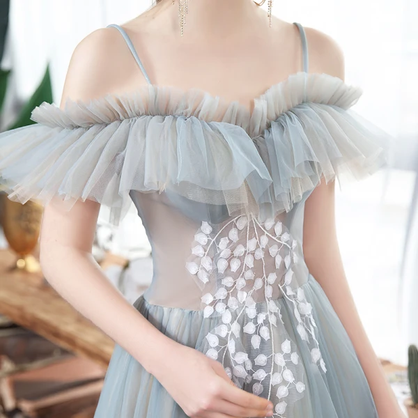 Abordable Bleu Ciel Transparentes Robe De Bal 2020 Princesse Volants Bretelles Spaghetti Appliques Sans Manches Dos Nu Longue Robe De Ceremonie