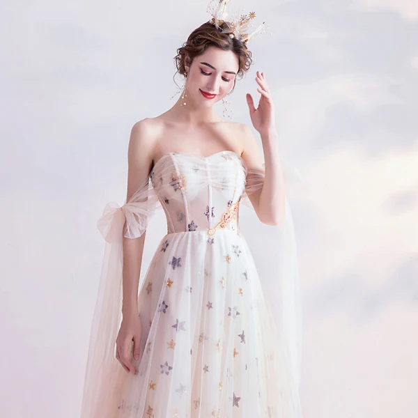 Fashion White Prom Dresses 2020 A-Line / Princess Off-The-Shoulder Beading Pearl Star Sequins Sleeveless Backless Chapel Train Formal Dresses