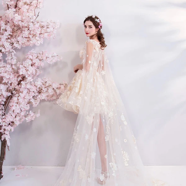 Mode Champagne Bröllopsklänningar 2018 Balklänning Spets Broderade Appliqués Pärla Urringning Ärmlös Watteau Train Bröllop