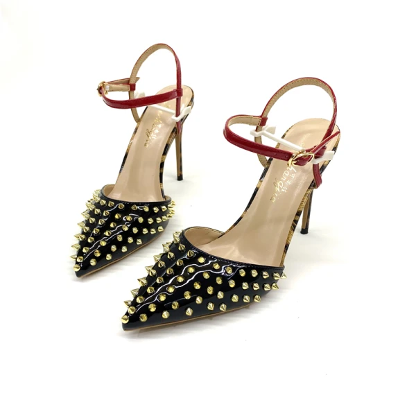 Schöne Schwarz Freizeit Niet Sandalen Damen 2020 Knöchelriemen 12 cm Stilettos Spitzschuh Sandaletten