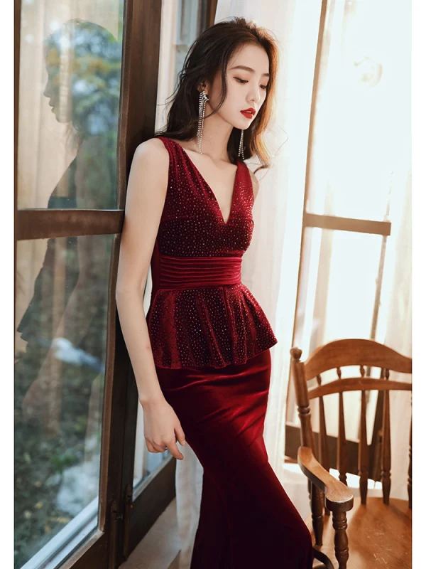 Sexy Bordeaux Daim Robe De Soirée 2020 Trompette / Sirène V-Cou Cristal Sans Manches Dos Nu Longue Robe De Ceremonie