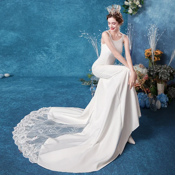 Affordable Ivory Wedding Dresses 2020 Trumpet / Mermaid Square Neckline Pierced Lace Flower Sleeveless Sweep Train