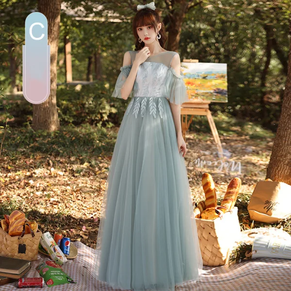 Modest / Simple Sage Green Embroidered Bridesmaid Dresses 2021 A-Line / Princess V-Neck 3/4 Sleeve Backless Floor-Length / Long Bridesmaid Wedding Party Dresses