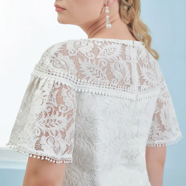 Modest / Simple Ivory Plus Size Wedding Dresses 2021 Trumpet / Mermaid V-Neck Lace Flower Short Sleeve Floor-Length / Long Wedding