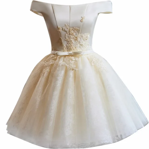 Schlicht Champagner Spitze Blumen Schleife Stoffgürtel Kurze Partykleider 2024 Ballkleid Off Shoulder Ärmellos Rückenfreies Abend Festliche Kleider