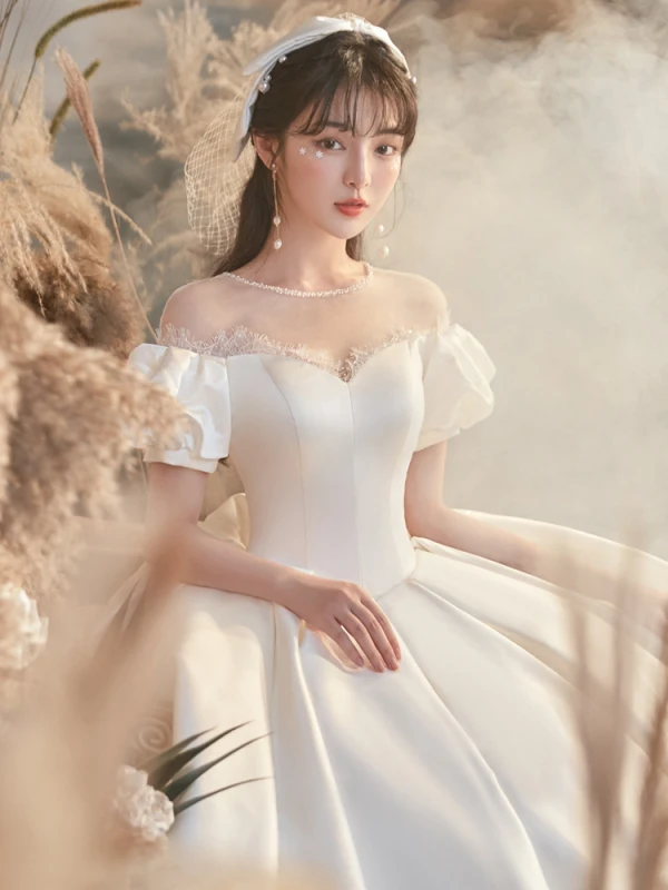 Luxury / Gorgeous Ivory Wedding Dresses 2020 Ball Gown Scoop Neck Beading Lace Short Sleeve Backless Royal Train