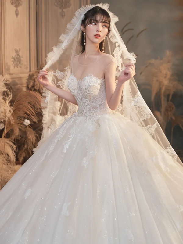 Luxe Champagne Robe De Mariée 2020 Robe Boule Encolure Dégagée Perlage Faux Diamant Paillettes En Dentelle Fleur Manches Courtes Royal Train