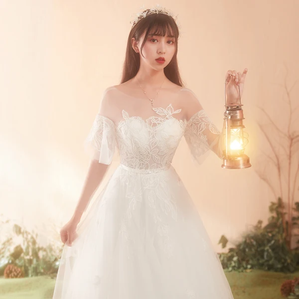 Modest / Simple Ivory Wedding Dresses 2018 A-Line / Princess Appliques Lace Scoop Neck Backless Long Sleeve Floor-Length / Long Wedding