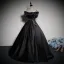 Elegant Black Pearl Rhinestone Satin Prom Dresses 2023 Ball Gown Square Neckline Puffy Short Sleeve Backless Floor-Length / Long Prom Formal Dresses