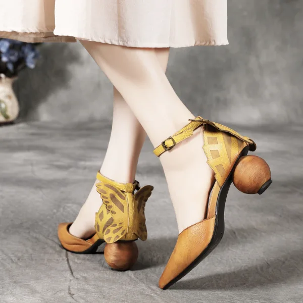 Vintage / Originale Tan Vêtement de rue Cuir Sandales Femme 2020 Papillon Bride Cheville 5 cm Talons Épais À Bout Pointu Sandales