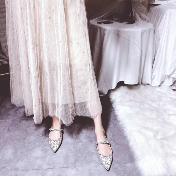 Charming Silver Leather Flat Wedding Shoes 2020 Pearl Rhinestone Pointed Toe Flat Wedding Heels