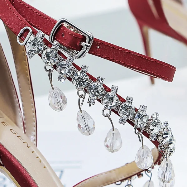 Charmant Bordeaux Chaussure De Mariée 2020 Faux Diamant Bride Cheville 8 cm Talons Aiguilles À Bout Pointu Mariage Talons Hauts