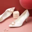 Charmant Ivoire Satin Faux Diamant Chaussure De Mariée 2020 Perle 8 cm Talons Aiguilles À Bout Pointu Mariage Escarpins