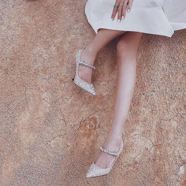 Glittrande Charmig Champagne Brudskor 2020 Läder Rhinestone Pärla 8 cm Stilettklackar Spetsiga Bröllop Pumps