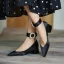 Chic / Belle Noire Satin Promo Escarpins 2020 Perle 4 cm Talons Épais Talon Bas À Bout Pointu Escarpins
