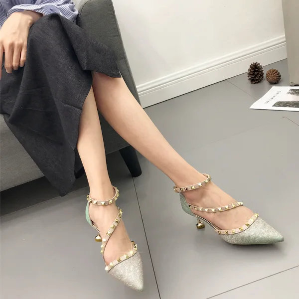 Scintillantes Doré Chaussures Femmes 2018 Polyester Rivet Paillettes 7 cm Talons Aiguilles À Bout Pointu Talons Hauts