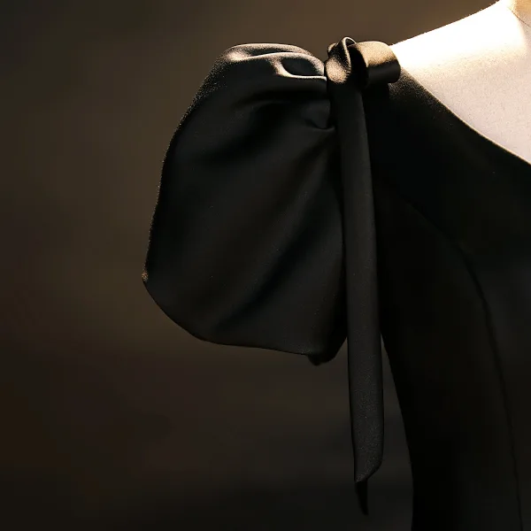 Elegant Black Satin Prom Dresses 2023 Ball Gown V-Neck Puffy Short Sleeve Backless Floor-Length / Long Prom Formal Dresses