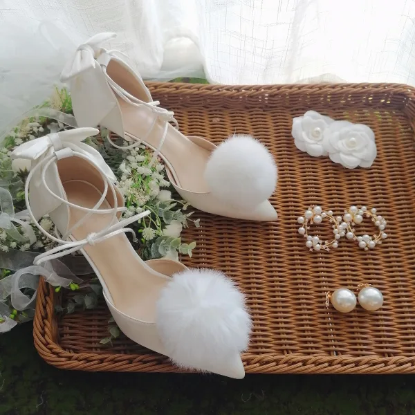 Eleganta Charmig Satin Elfenben Pärla Blomma Klackskor Damskor 2021 Rosett 8 cm Stilettklackar Spetsiga Bröllop Högklackade