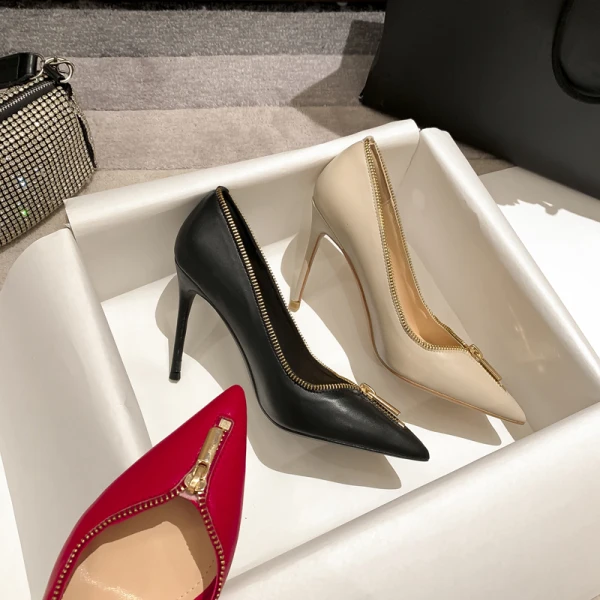 Mode Noire Vêtement de rue Cuir Escarpins 2021 10 cm Talons Aiguilles Talons Hauts À Bout Pointu Escarpins